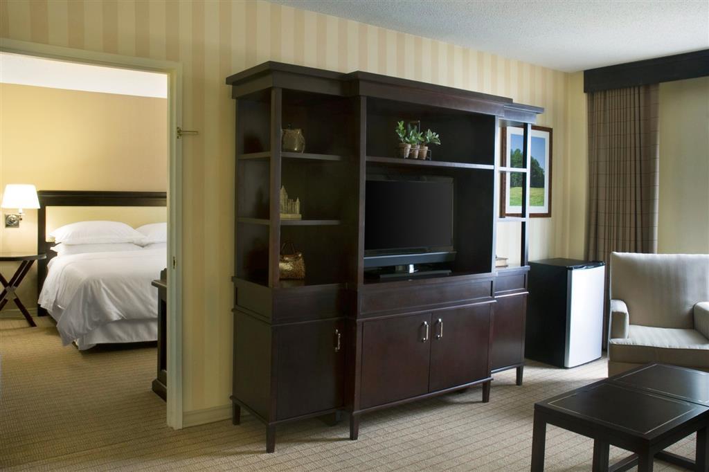 Sheraton Raleigh Hotel Phòng bức ảnh
